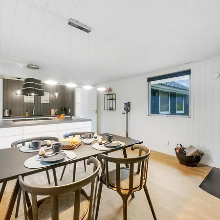 Vakantiehuis Hubert - 450m To The Fjord By Interhome Vemb